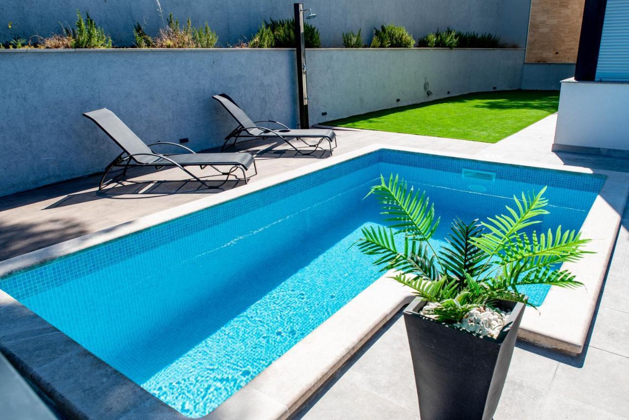 Lion'S Beach Apartment Podstrana Kültér fotó