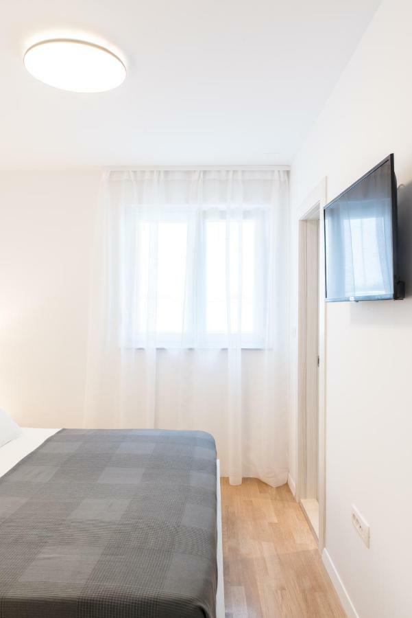 Lion'S Beach Apartment Podstrana Kültér fotó