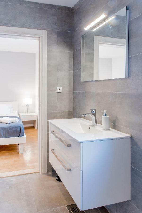 Lion'S Beach Apartment Podstrana Kültér fotó