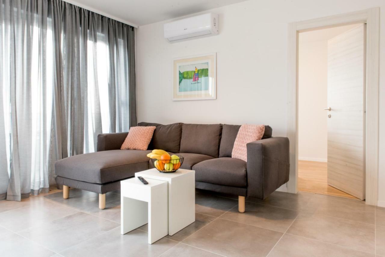 Lion'S Beach Apartment Podstrana Kültér fotó